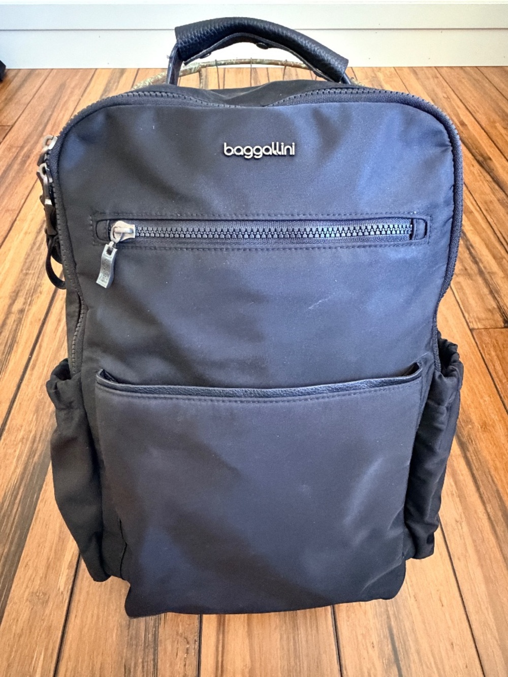 Baggallini Tribeca Expandable Laptop Backpack Black